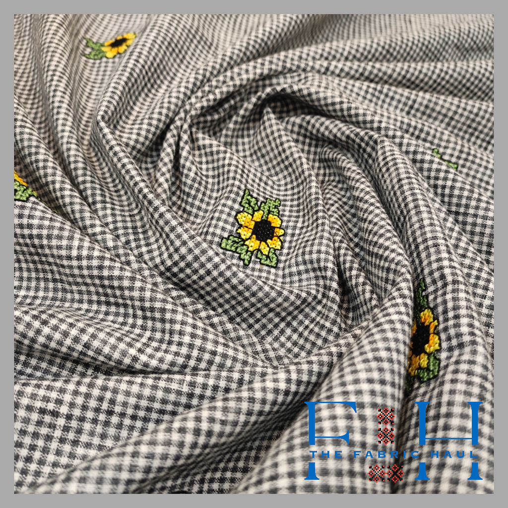 Sunflower on linen - 58 in - 1 mtr