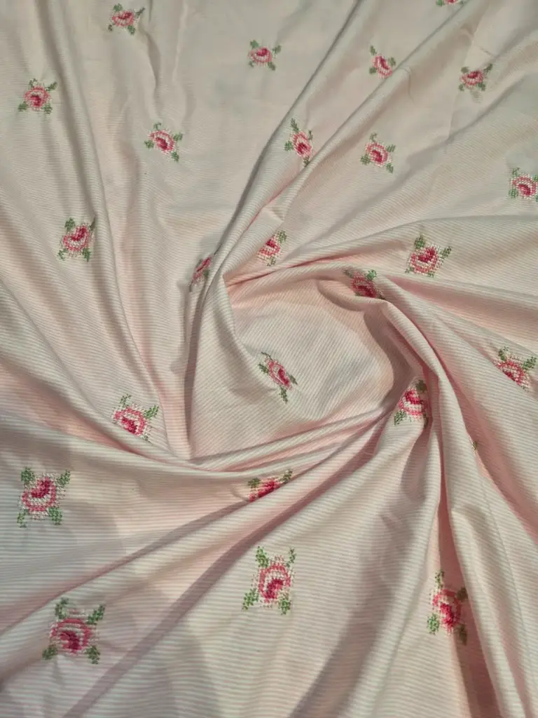 Colored Stipes with Round Rose - 1 mtr  (Pink)