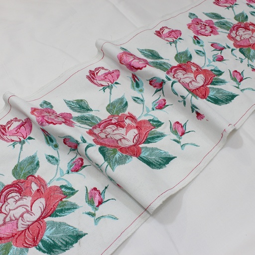 Clustered Roses - 2 mtrs